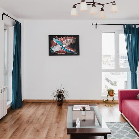 City View Apartment With Free Parking 克卢日-纳波卡 外观 照片