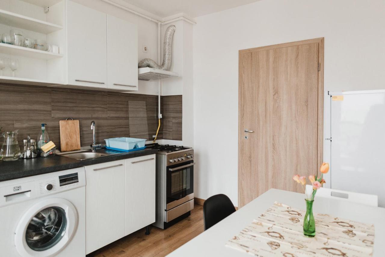 City View Apartment With Free Parking 克卢日-纳波卡 外观 照片